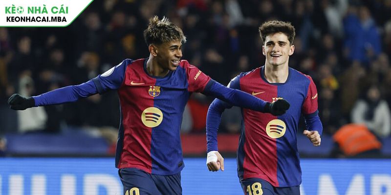 Barcelona tái sinh dưới thời Xavi và lợi thế Camp Nou