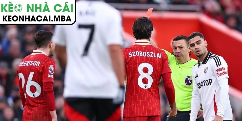 VAR – công nghệ vì công bằng hay nguồn cơn của bất mãn?