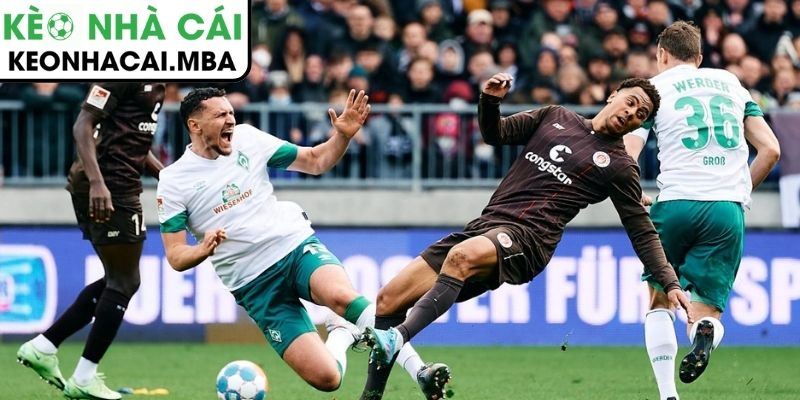 Derby căng thẳng và yếu tố quyết định