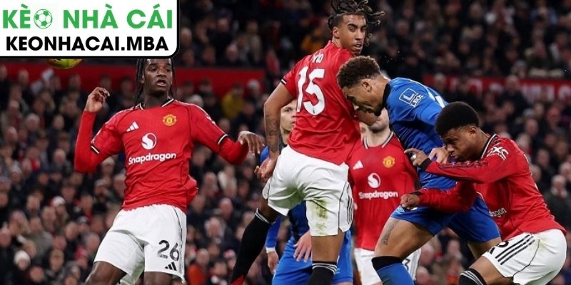 MU đánh rơi chiến thắng vì bước ngoặt Maguire