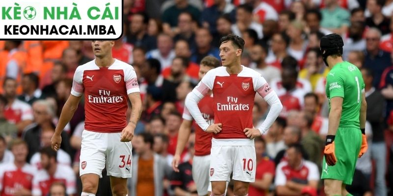 Tháng Tư ám ảnh, Arsenal hụt hơi vì quá tải