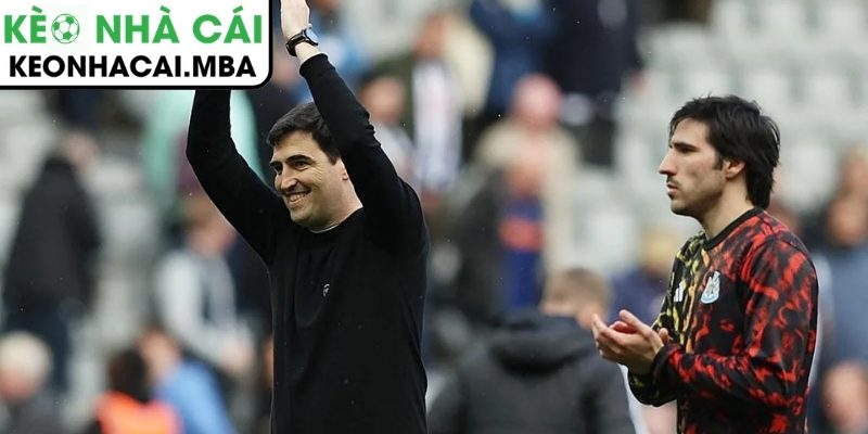 Iraola thành mục tiêu nóng tại Ngoại hạng Anh