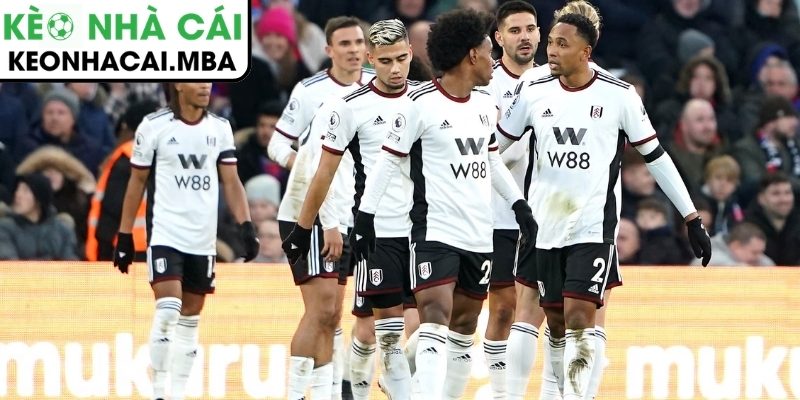 Fulham sa sút, hàng công thiếu sắc bén