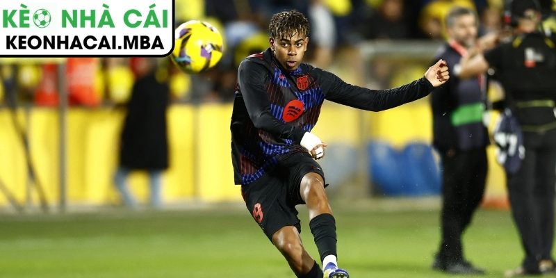 Yamal bùng nổ tuổi 18, phá kỷ lục